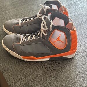 Jordan Flight Luminary basketball sneakers